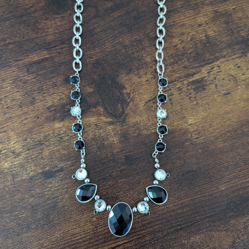 White House Black Market Black and Silver Gem Necklace